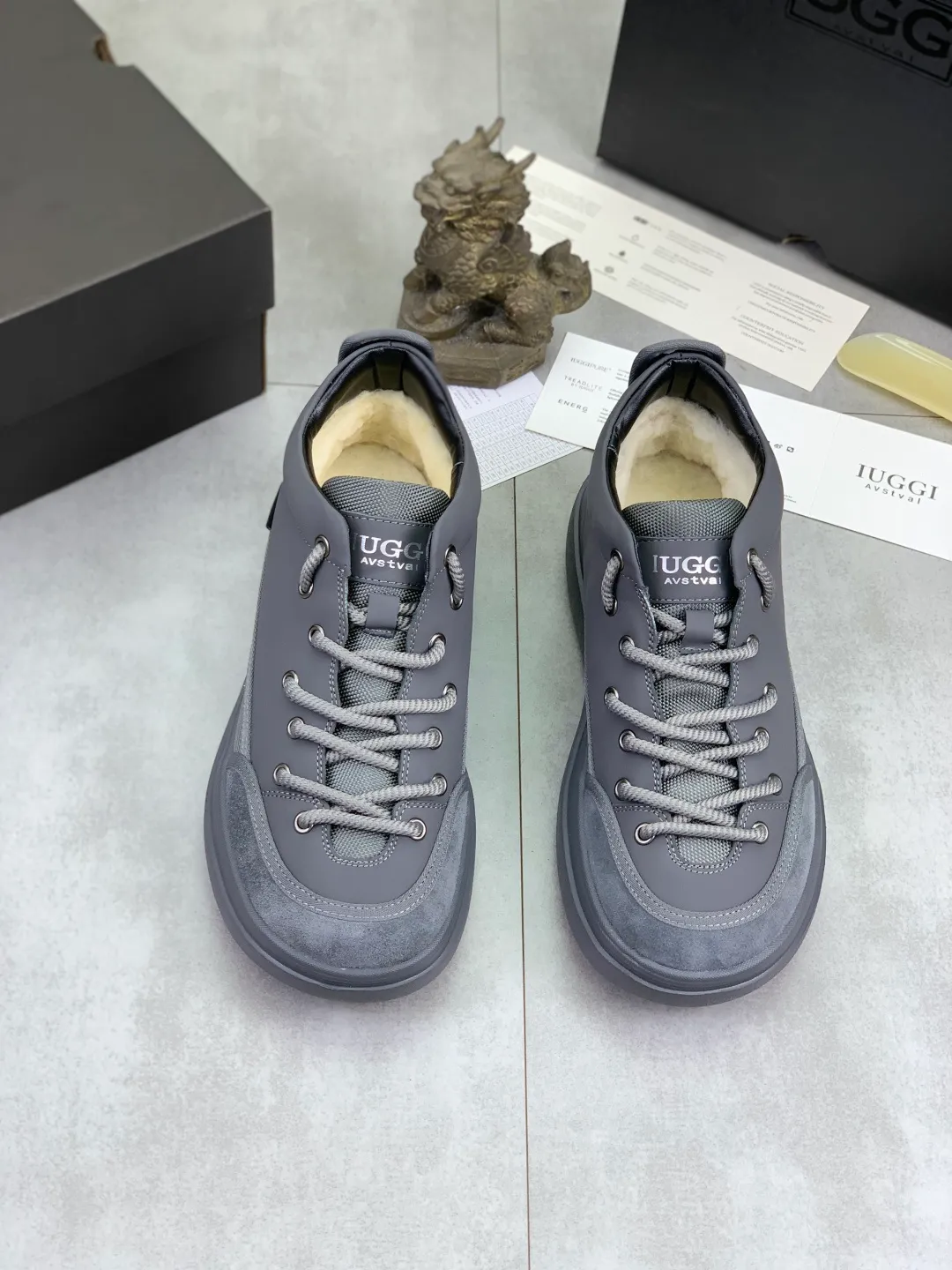 Men's shoes 💰P640 New arrival 🆕🆕🆕 IUGGI Latest fashion products Super cool new thick-soled bread shoes Outdoor sports shoes non-slip and shock-absorbing Ultra-light first-layer cowhide Wear-resistant and stain-resistant Fine texture Australian imported wool lining Comfortable and soft Breathable and non-smelly feet Model: 669-01 Size: 39-44